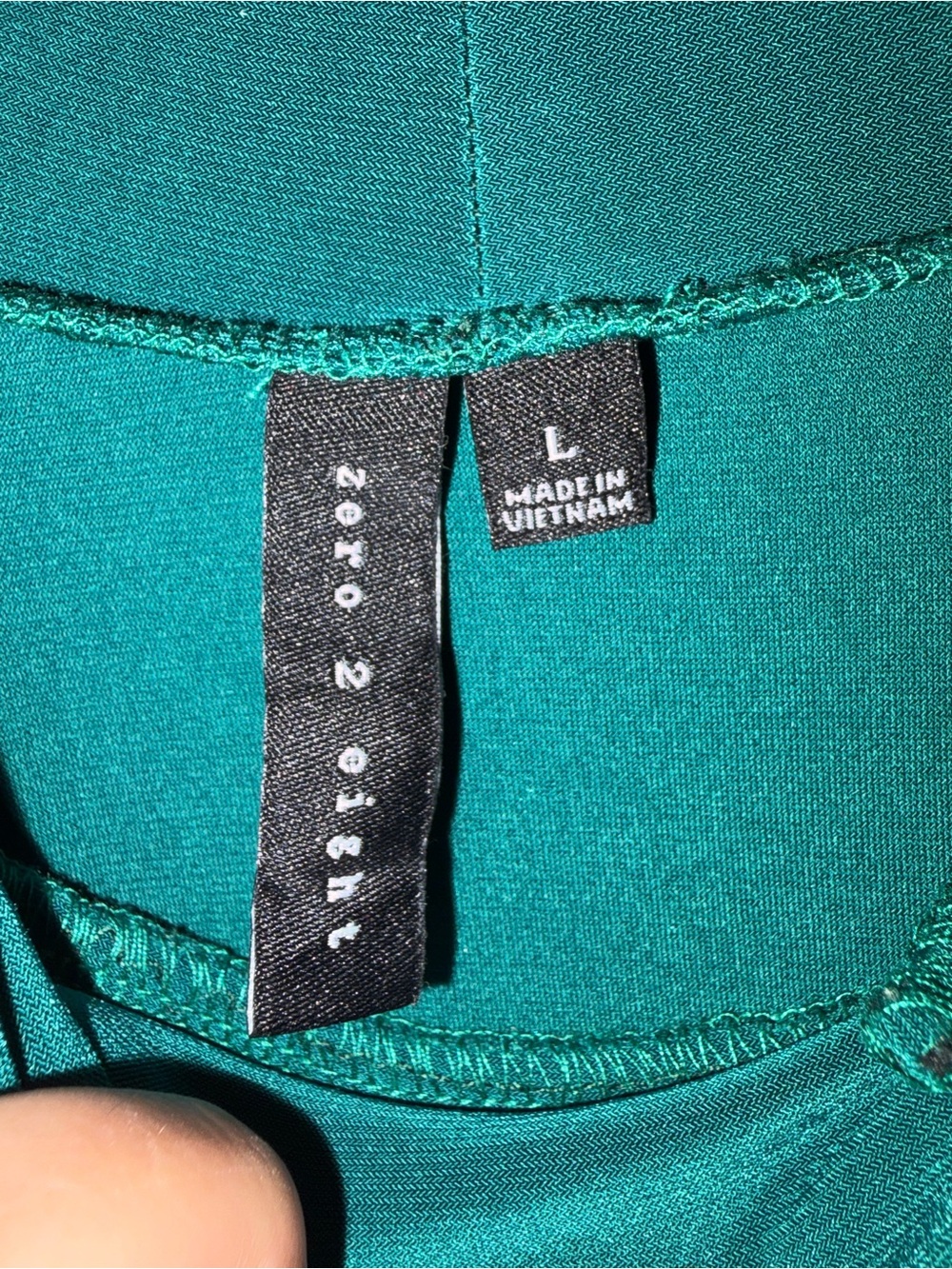Zero 2 Eight Emerald Green Blouse Large Jeweled Button Bell Sleeve Top - Picture 5 of 8
